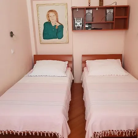 With A Parking Space - 16521 Makarska