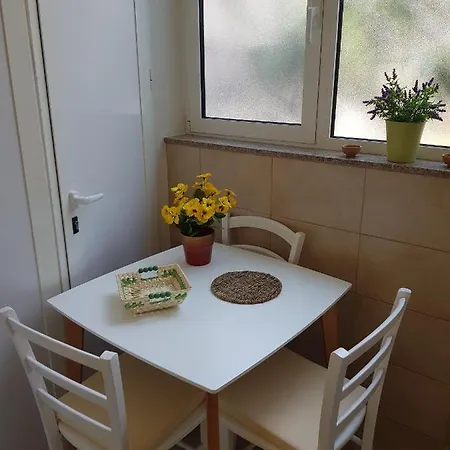 Apartment With A Parking Space - 16521 Makarska