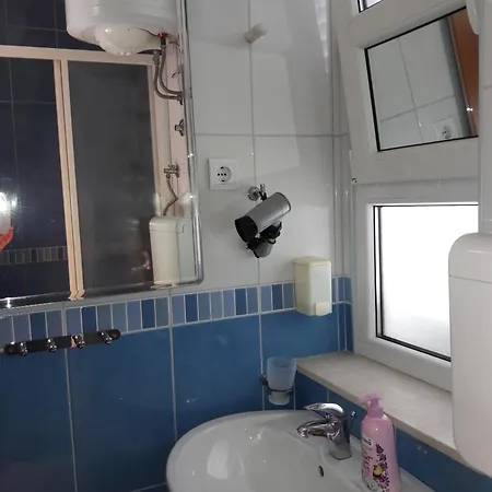 With A Parking Space - 16521 Apartment Makarska